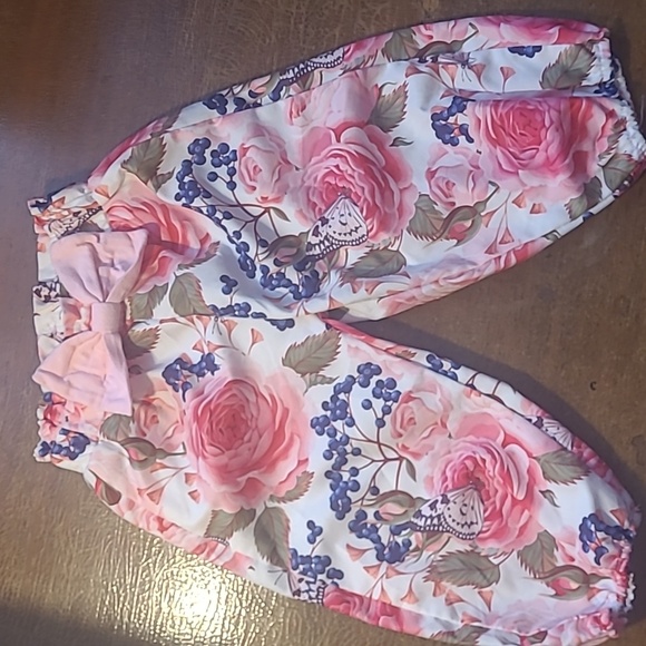 Other - 2/$5 Floral Pink Kids Bottoms